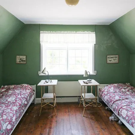 Runa - 75m From The Sea By Interhome